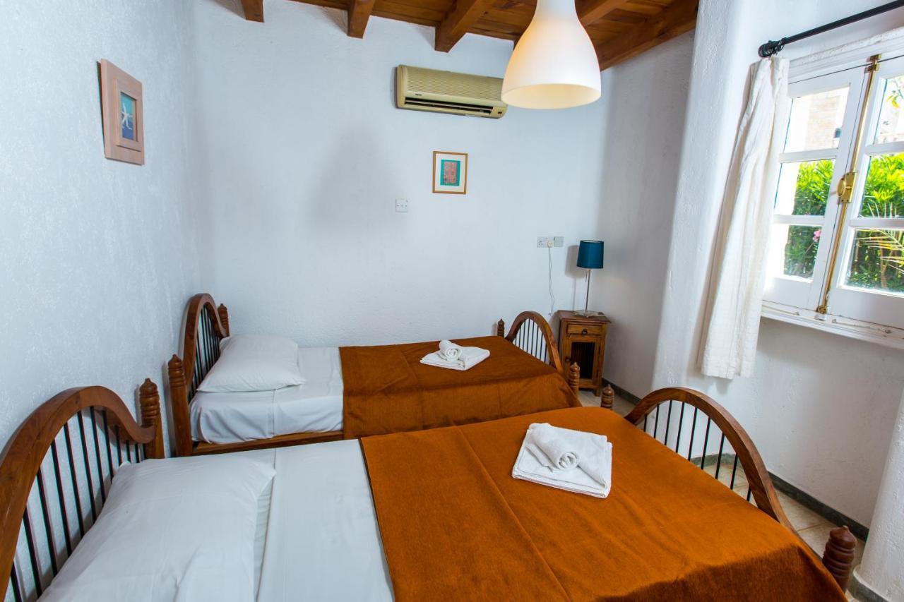 Villa Clarissa & Carmel View Pafos Dış mekan fotoğraf