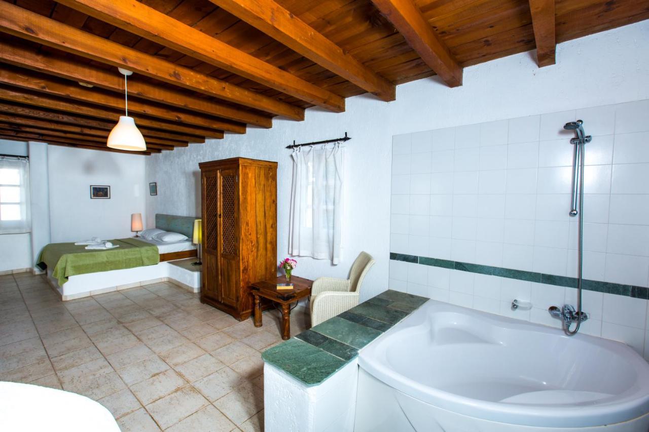 Villa Clarissa & Carmel View Pafos Dış mekan fotoğraf